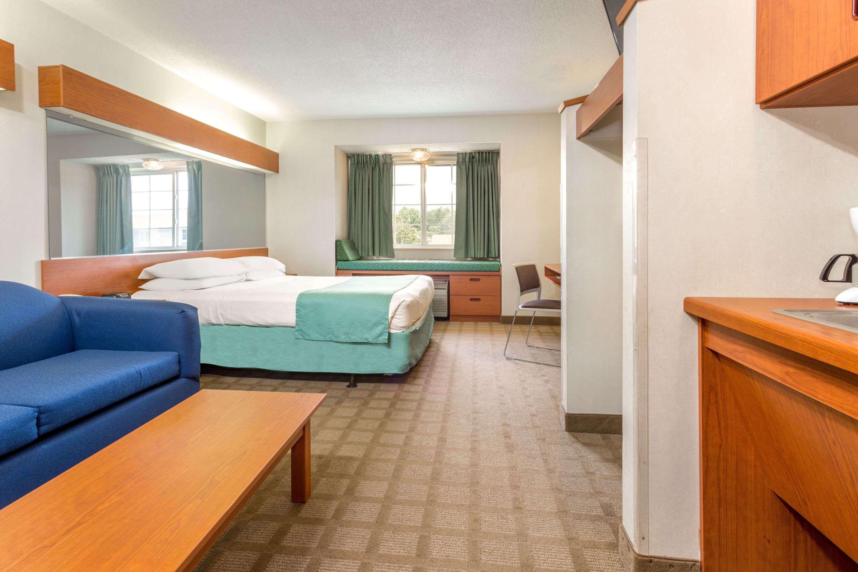 Microtel & By Wyndham Hotel