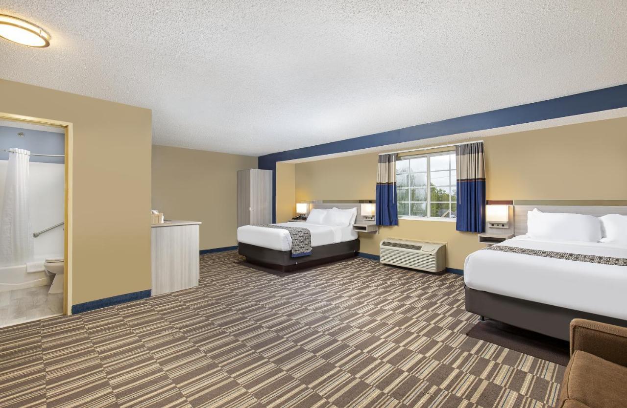 Microtel & By Wyndham 2*