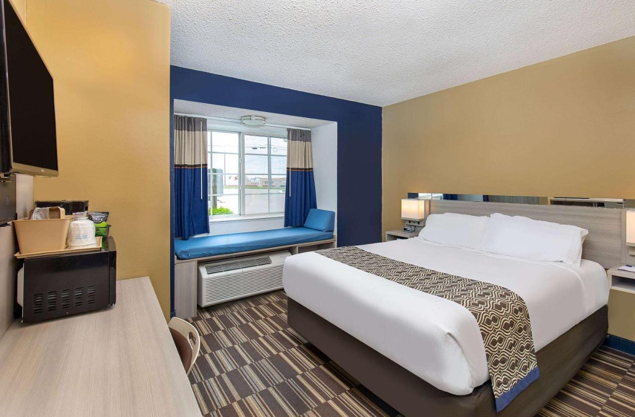 Microtel & By Wyndham Hotel