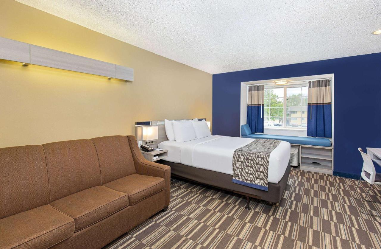 Hotel Microtel & By Wyndham