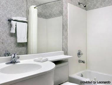 Microtel & By Wyndham 2*